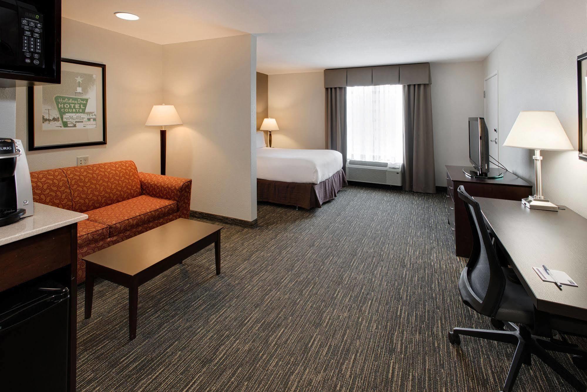 Holiday Inn Express & Suites East Wichita I-35 Andover, An Ihg Hotel Εξωτερικό φωτογραφία